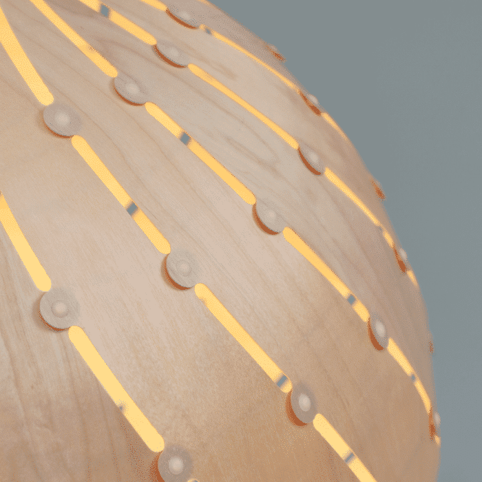 lampara-de techo-colgante-bamboo-ecologica-ebb-circular-encendida-ekohunters