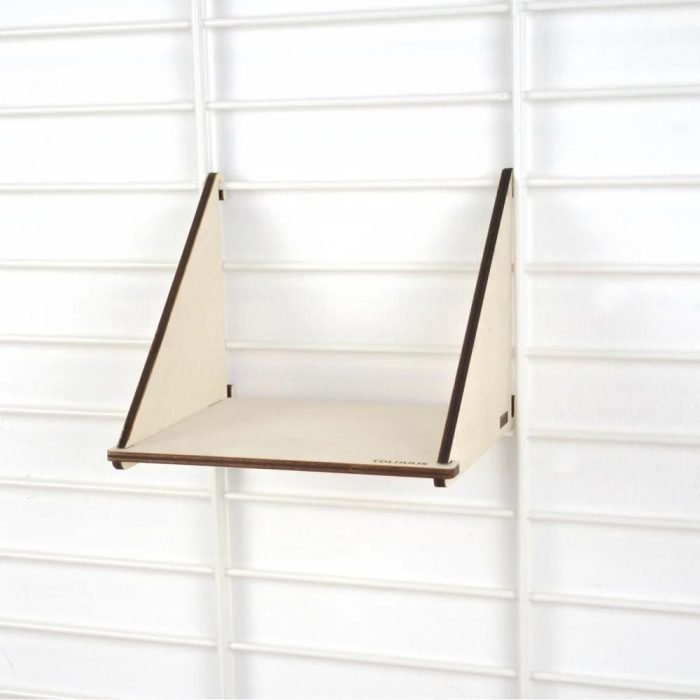 wooden-wall-rack-fency-tolhuijs-ekohunters-sustainability-ecological-decoration