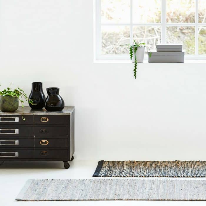 Smooth Grey Jute and leather Rug – Bild 3