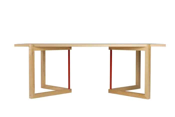 mesa-comedor-sostenible-madera-pino-gallego-xogo-ekohunters-mubles-ecologicos-vea-mobiliairio