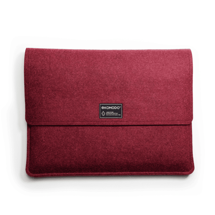 funda-de-ordenador-ecologica-roja-lapatx-ekohunters-accesorios-oficina