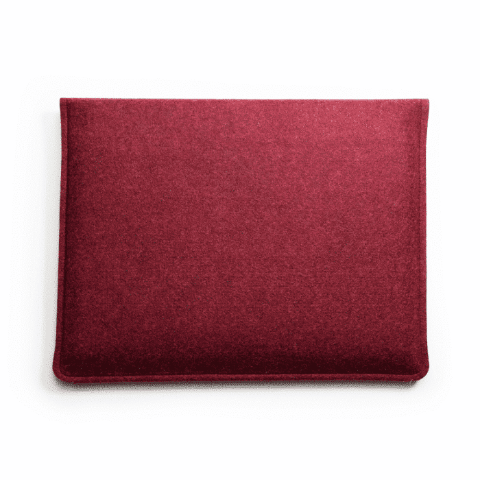 funda-de-ordenador-ecologica-roja-lapatx-ekohunters-accesorios-oficina-sostenibles