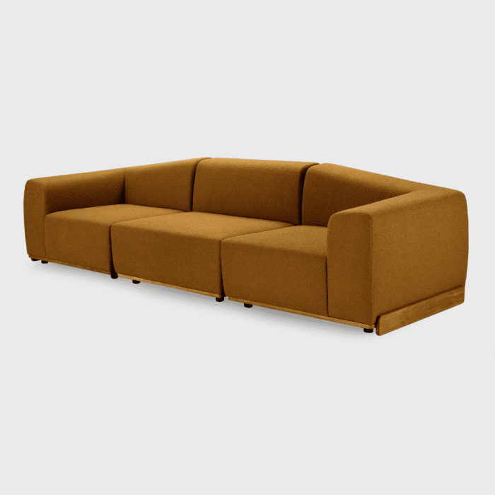sofa-saler-mostaza-3-plazas-textil-symphony-mills-copenhagen-ekohunters-sofas-ecologicos-mobiliario-sostenible-interiorismo-sostenible-ecodiseño