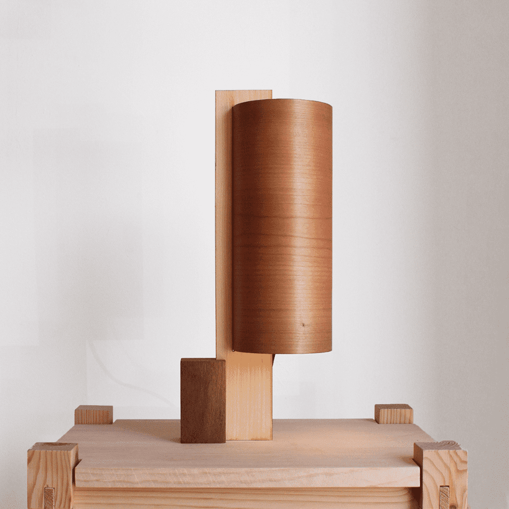 Wooden Zilin eco-friendly table lamp on Ekohunters