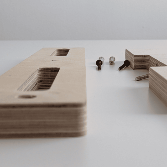 eco-friendly-wall-mount-for-skateboards-the-ramp-ekohunters-close-look